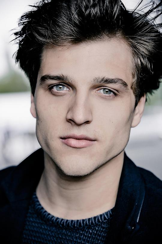 乔纳斯·达斯勒 Jonas Dassler照片