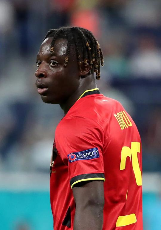 杰里米·多库 Jeremy Doku照片