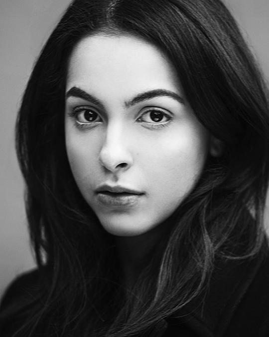 朱莱·纳米尔 July Namir照片