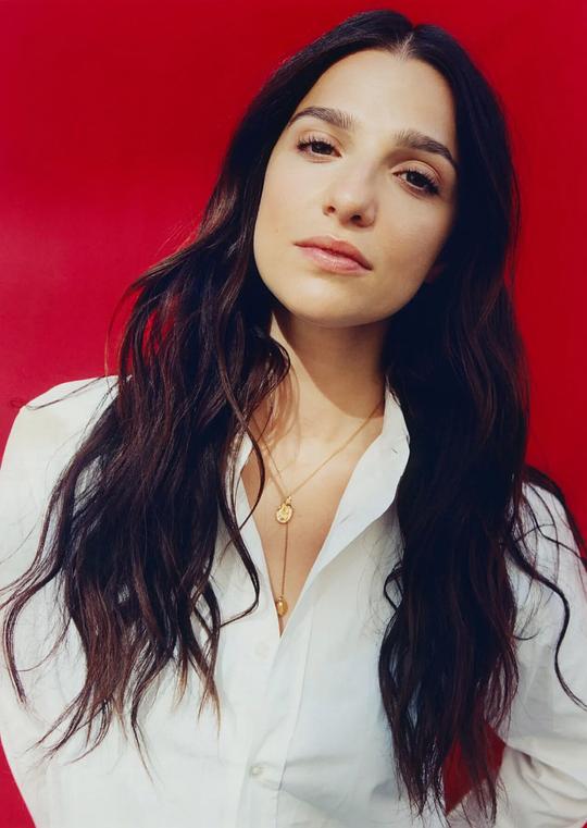 玛瑞萨·阿贝拉 Marisa Abela照片