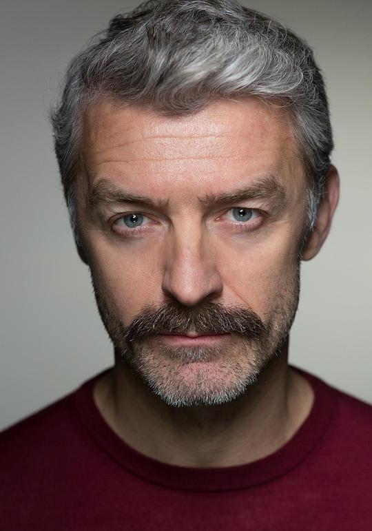 加布里埃尔·康斯坦丁 Gabriel Constantin照片