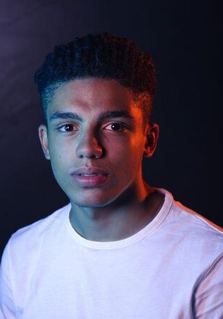 杰伊·利库戈 Jay Lycurgo照片