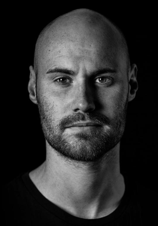 马克·保罗·韦克 Mark Paul Wake照片