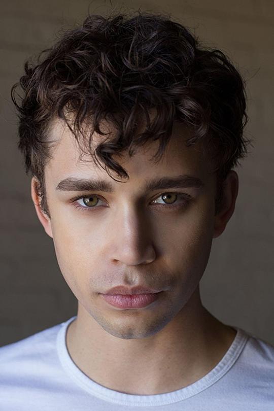 杰瑞米·麦克莱恩 Jeremy McClain照片