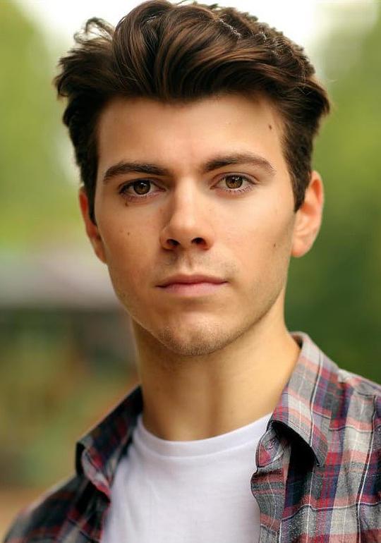 萨姆·雷特福德 Sam Retford照片