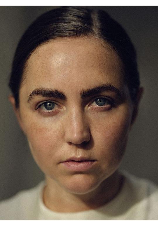 凯特·温特 Kate Winter照片