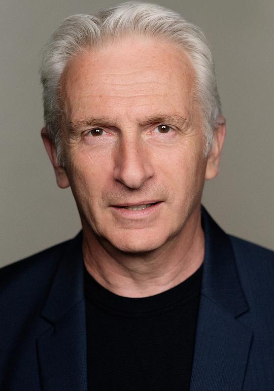 克里斯平·莱茨 Crispin Letts照片