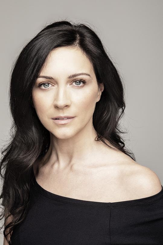 克莱尔·拉弗蒂 Claire Rafferty照片