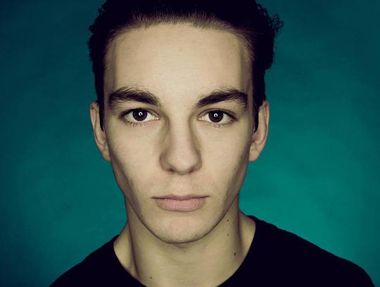 罗瑞·J·塞帕 Rory J. Saper照片