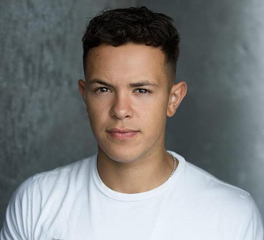 凯恩·扎贾斯 Kaine Zajaz照片