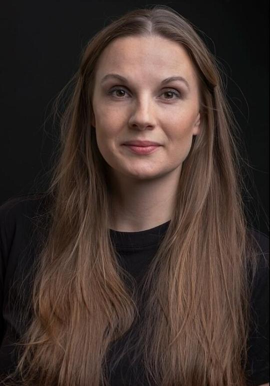 瑞贝卡·约翰斯顿 Rebecka Johnston照片