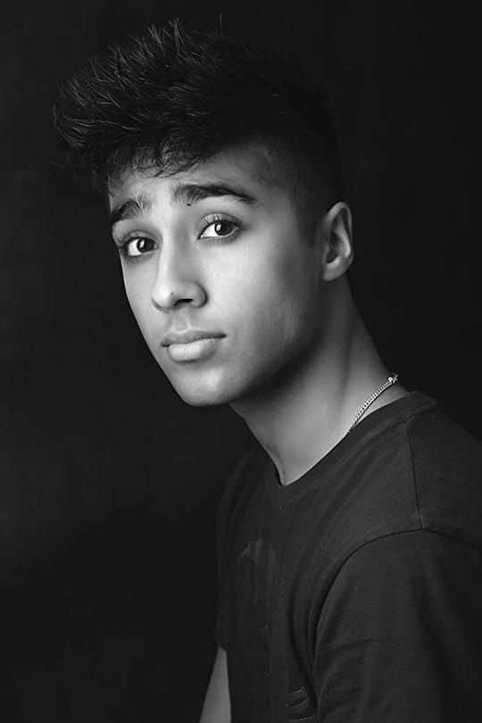 钱尼尔·库勒 Chaneil Kular照片