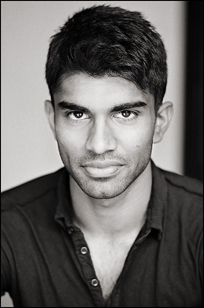 尼基什·帕特尔 Nikesh Patel照片