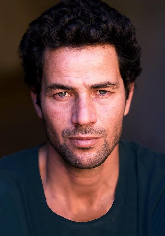 萨莱·巴克里 Saleh Bakri照片