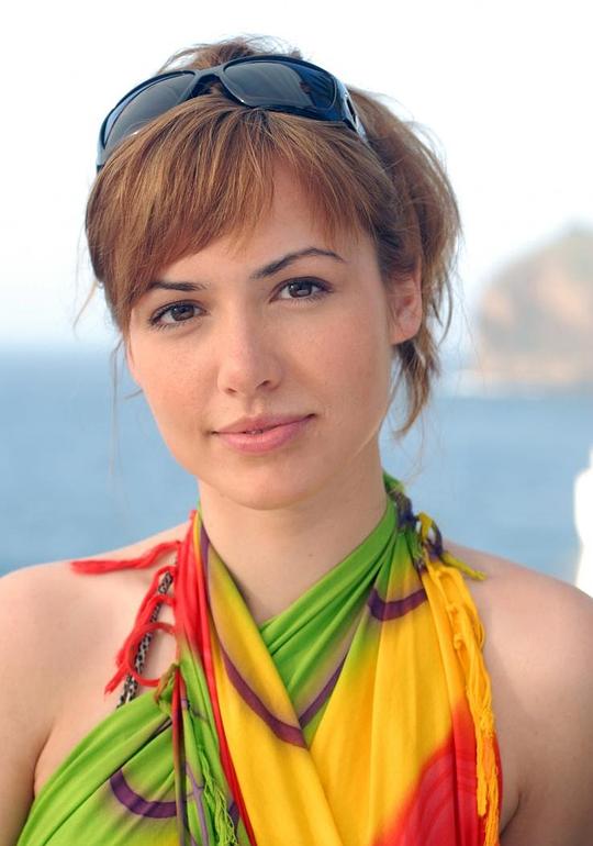 玛塔·祖达 Marta Zmuda照片