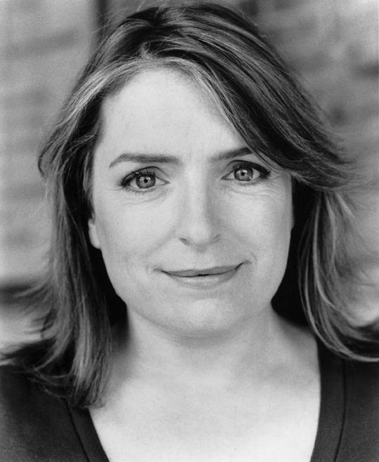 克莱尔·拉什布鲁克 Claire Rushbrook照片