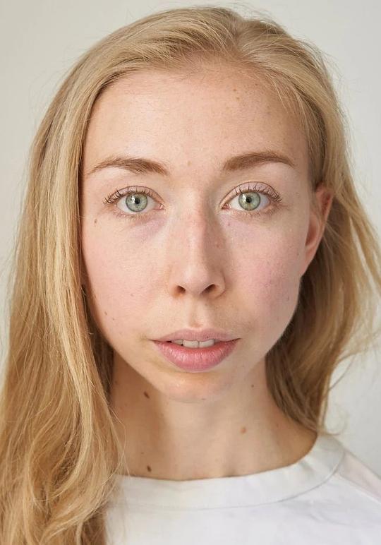 布里约妮·米勒 Bryony Miller照片