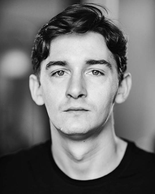 詹姆斯·哈克尼斯 James Harkness照片