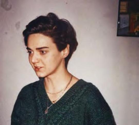 埃莱妮·纳韦里阿尼 Elene Naveriani照片