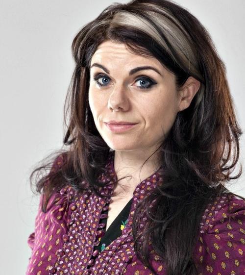 凯特琳·莫兰 Caitlin Moran照片