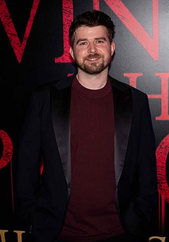 瑞斯·弗雷克·沃特菲尔德 Rhys Frake-Waterfield照片