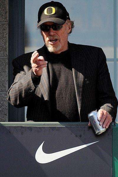 菲尔·奈特 Phil Knight照片