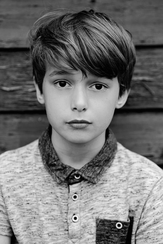 弗林·艾伦 Flynn Allen照片