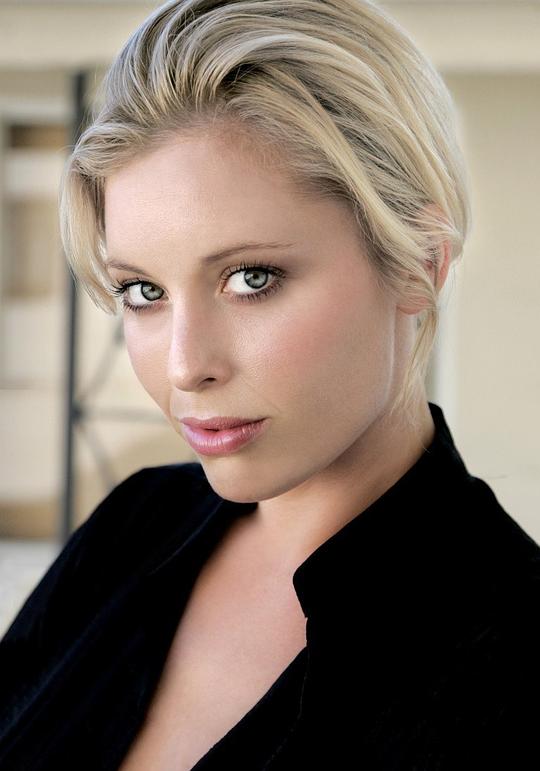 艾米·乔尔顿 Ami Chorlton照片