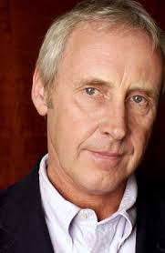 基利士·麦根诺 Gillies MacKinnon照片