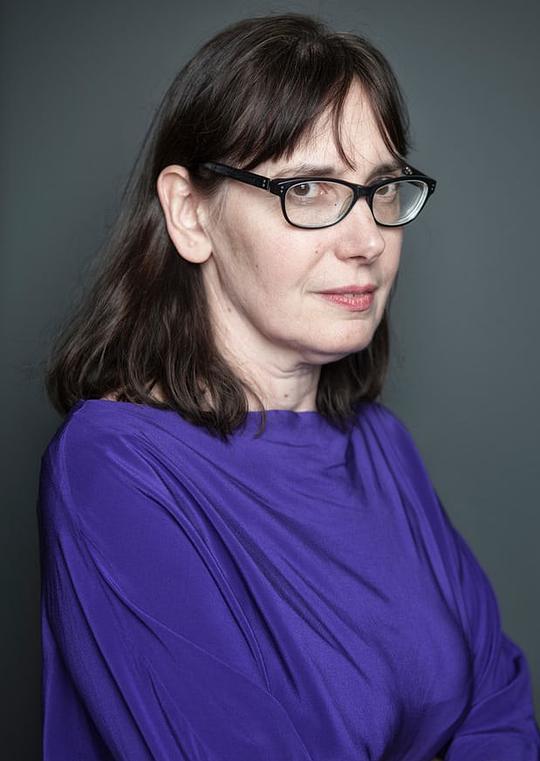 露西尔·哈兹哈利洛维奇 Lucile Hadžihalilović照片