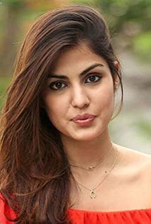 雷亚·查克雷伯蒂 Rhea Chakraborty照片