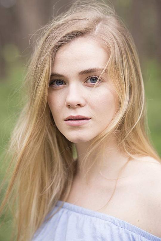 莉亚·麦克纳玛拉 Leah McNamara照片