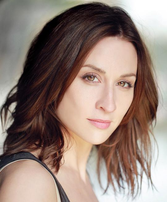 莫文·克里斯蒂 Morven Christie照片