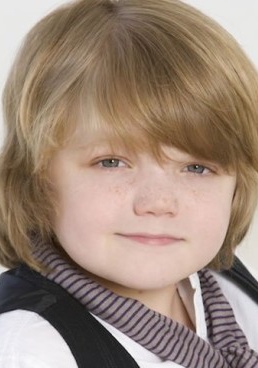 奥利弗·狄龙 Oliver Dillon照片