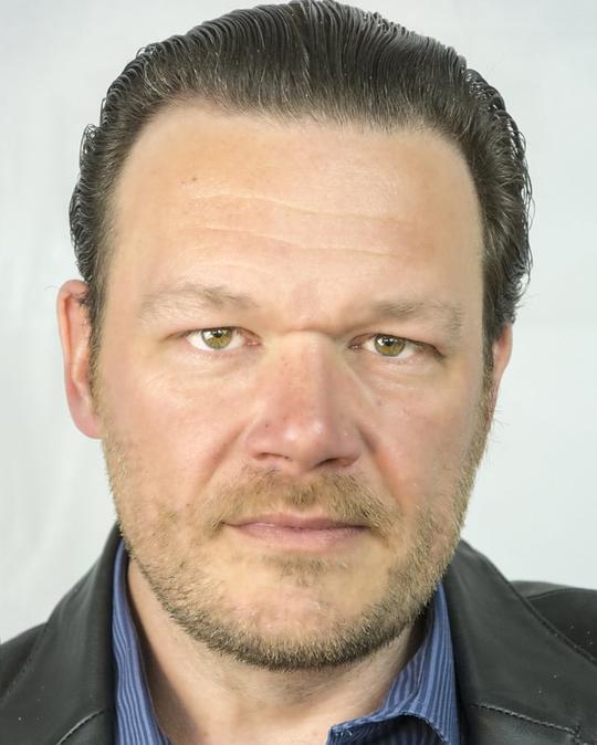 克里斯·巴尼科特 Chris Barnicoat照片