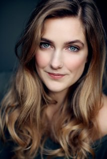 格雷斯·卡尔德 Grace Calder照片