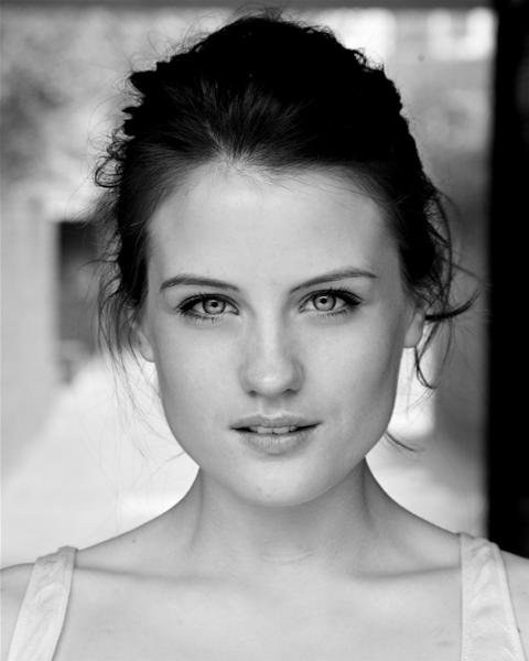 妮卡·麦圭根 Nika McGuigan照片