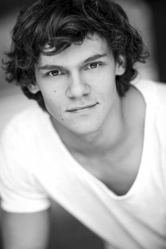 威尔·博泽尔 William Bozier照片