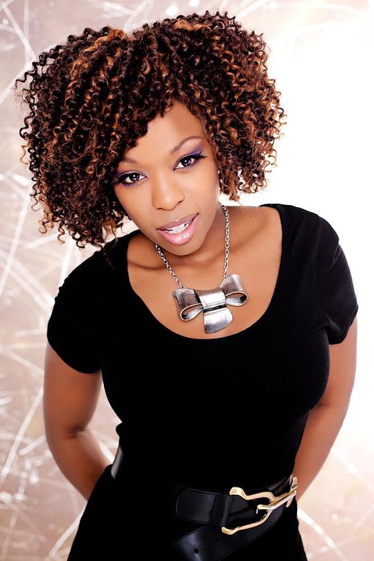 多米妮克·摩尔 Dominique Moore照片