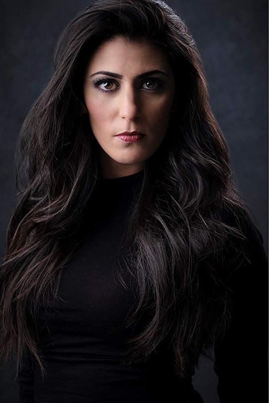 杰米·加扎里安 Jamie Ghazarian照片