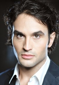 科勒姆·卡恩 Kerem Can照片