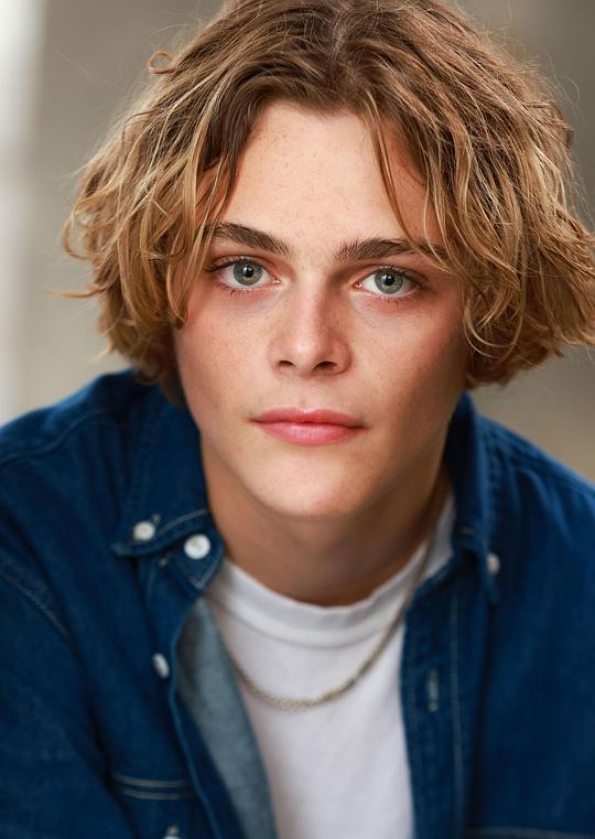 比利·巴瑞特 Billy Barratt照片