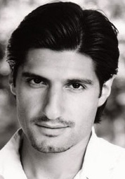 凯万·诺瓦克 Kayvan Novak照片