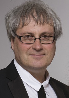 西蒙·柯蒂斯 Simon Curtis照片