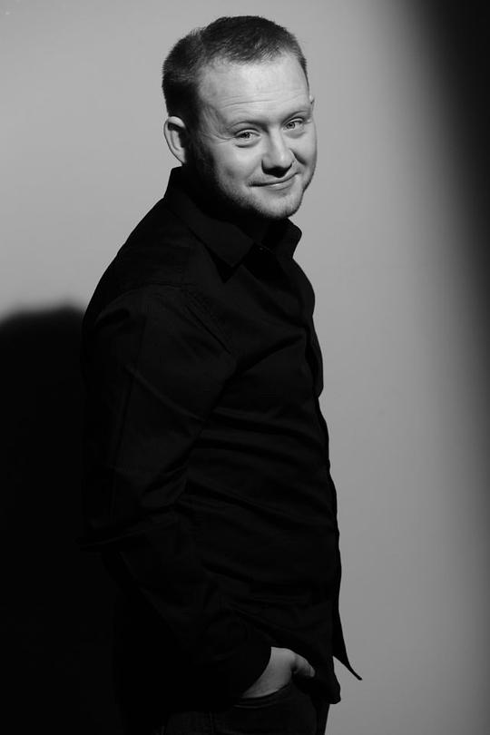 迈克尔·吉普森 Michael Jibson照片