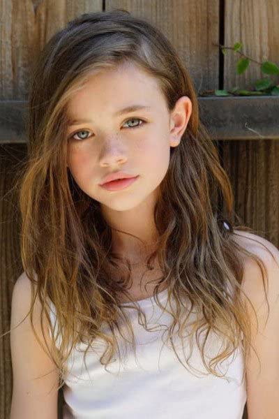 艾莉亚·莱蕊克·勒布 Aria Lyric Leabu照片