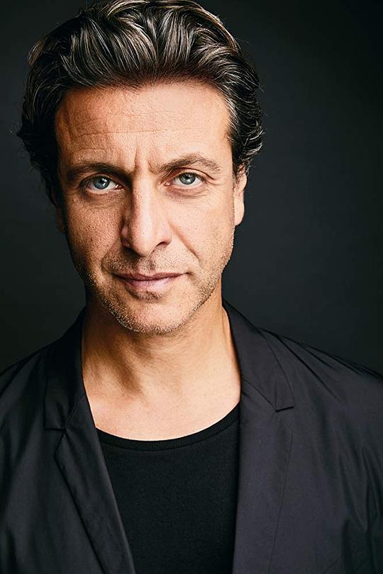 亚当·利维 Adam Levy照片