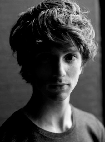 卢克·纽伯里 Luke Newberry照片