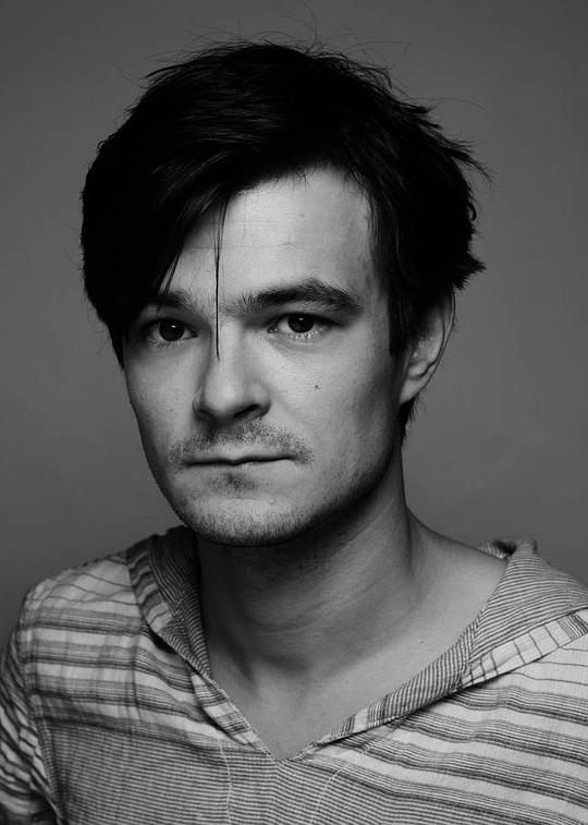 大卫·奥格尼克 Dawid Ogrodnik照片