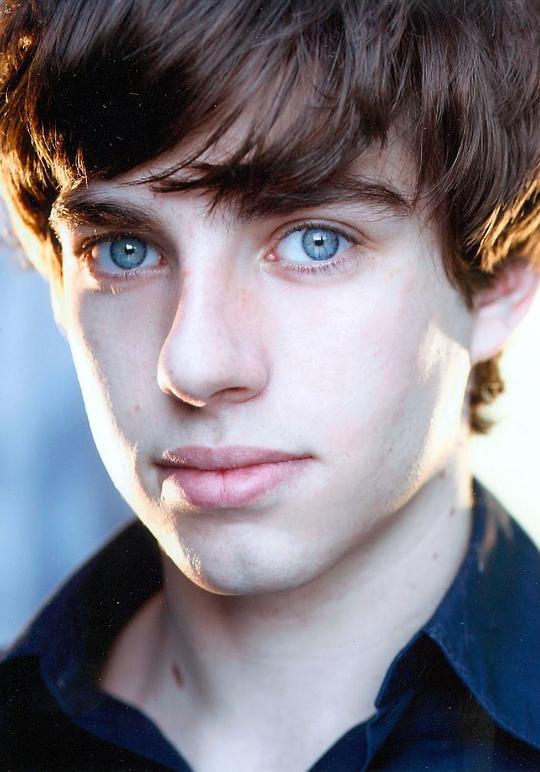 格雷戈里·弗雷曼 Gregory Foreman照片